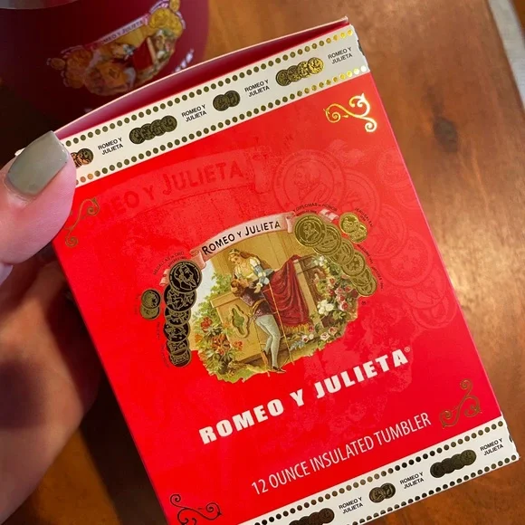 Romeo y Julieta Insulated Tumbler - Picture 6 of 6